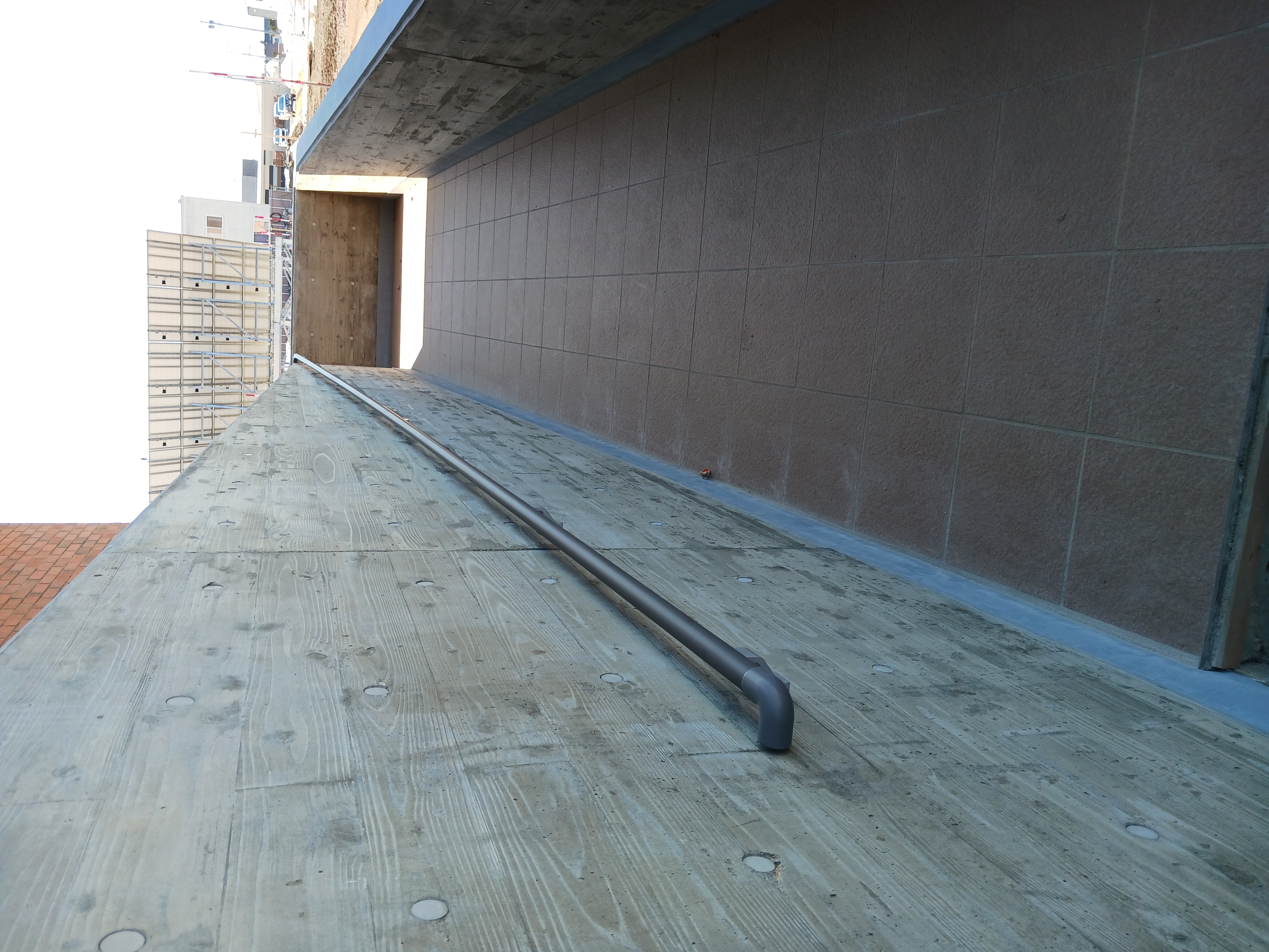 スロープ樹脂手摺